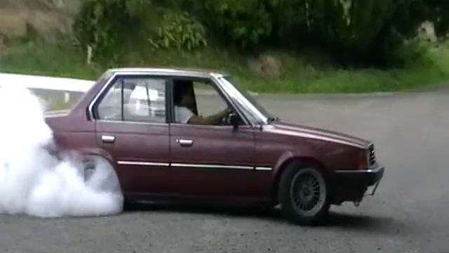 Toyota corona skid смотреть онлайн