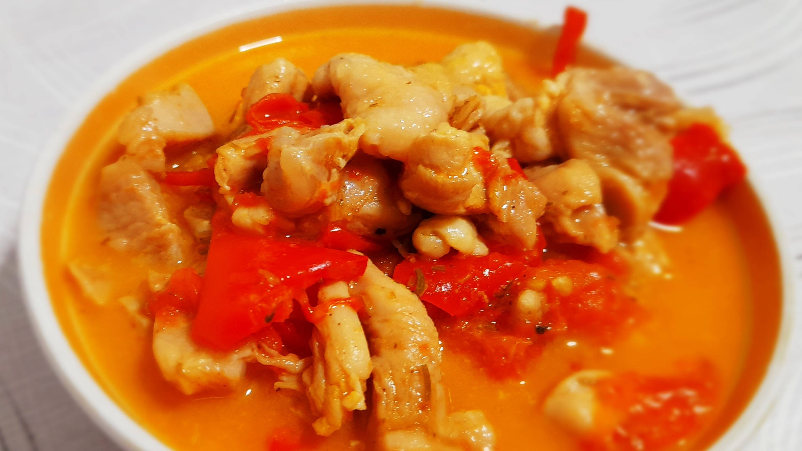 Куриное рагу с помидорами и перцем смотреть онлайн