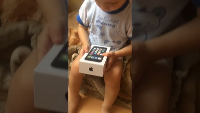 Обзор коробки на Iphone 5s) смотреть онлайн
