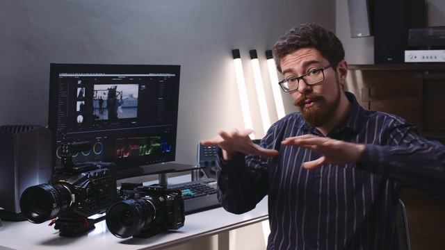 Blackmagic URSA Mini 4.6K G2 vs Pocket Cinema Camera 4K & 6K Camera Comparison & Review | Case Stud смотреть онлайн