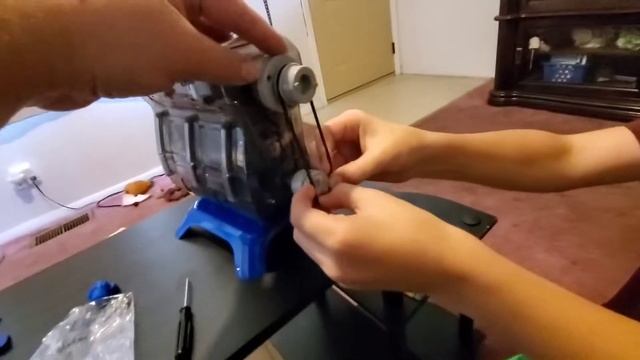 Building a model Engine kit смотреть онлайн