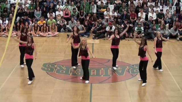 Rio Americano Song Team - Homecoming Rally 2010 смотреть онлайн