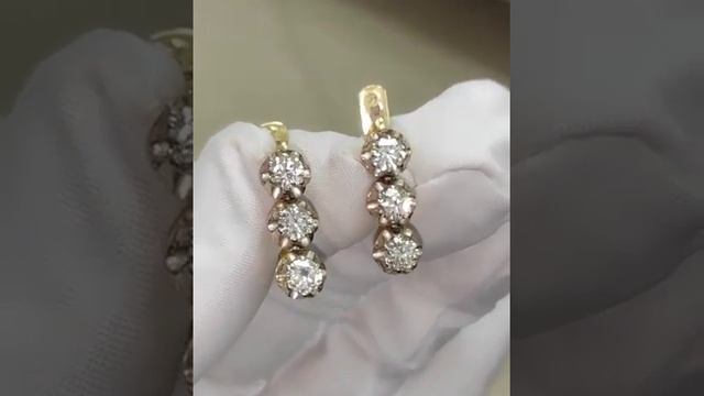 Шикарные серьги Светофор 750Вставка бриллианты по 4 мм ? ес изделия 8 грамм, 4/4 чист💖Цена 155.000₽ смотреть онлайн