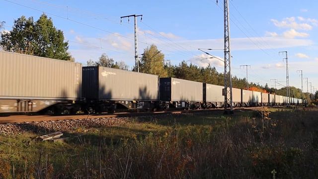 Güterzug mit PKPCargo Siemens Vectron EU46-517 in Berlin Wuhlheide смотреть онлайн