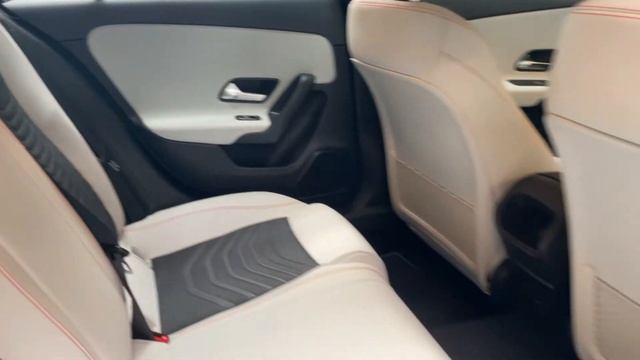212W113960 Mercedes Benz A160 - SOLD смотреть онлайн