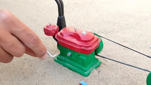Diy mini tractor flour mill machine mini science project || @Mini Creative || @KeepVilla смотреть онлайн
