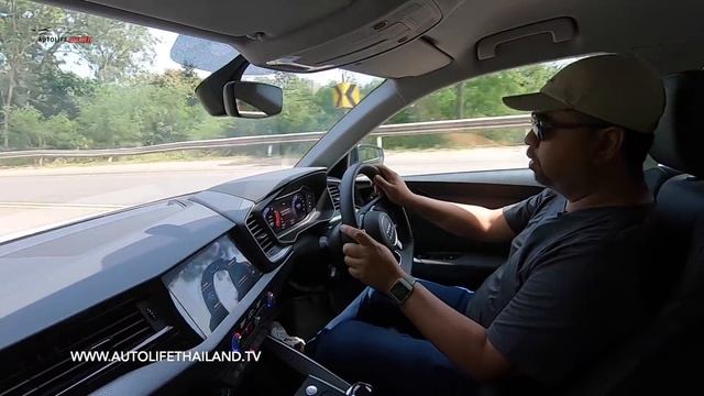 ลอง AUDI A1 เครื่อง 1.5 เทอร์โบแรงดี ใช้งานในเมืองสุดๆ ต่างจังหวัดขอช่วงล่าง "แน่น" กว่านี้่ смотреть онлайн