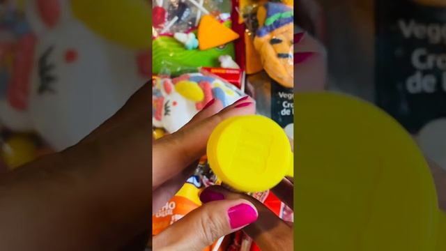 M&M Mini’s Opening смотреть онлайн