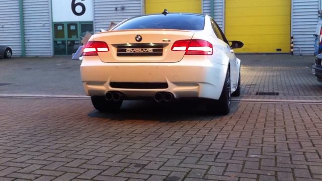 Evolve E-Tronic Valvetronic Exhaust BMW E92 M3 Valves Open/Closed Revving смотреть онлайн