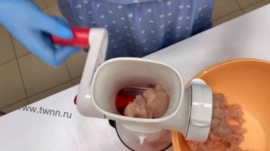 Готовим фарш из филе куриной грудки с помощью Мясорубки. #tupperware #фарш #курица