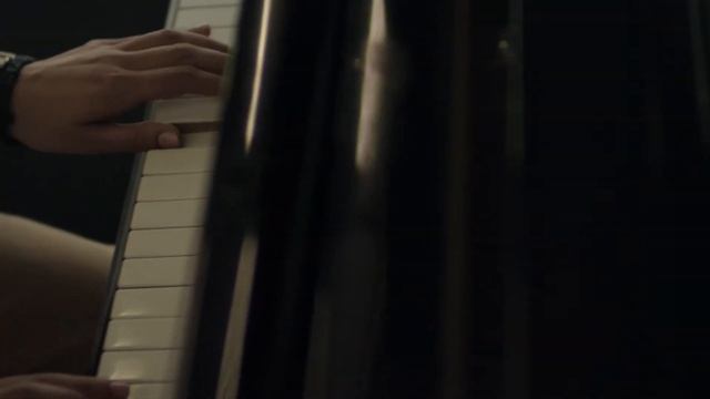 From Coffee To Flower 2. Valentina, a great touch. The barista.