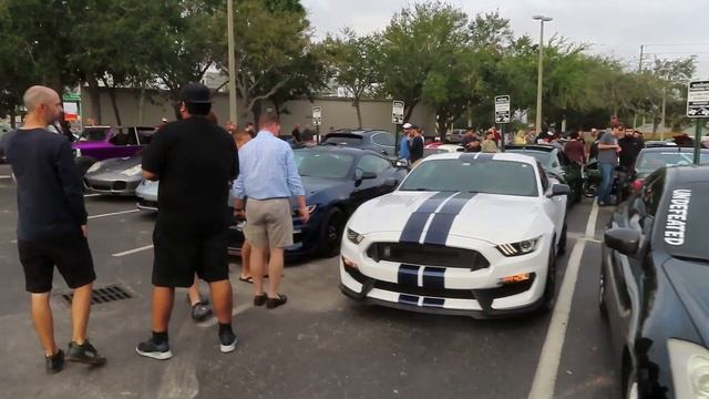 Mclaren 600LT Shuts Down Cars&Coffe!! (Orlando Cars And Coffee 12/11/22)