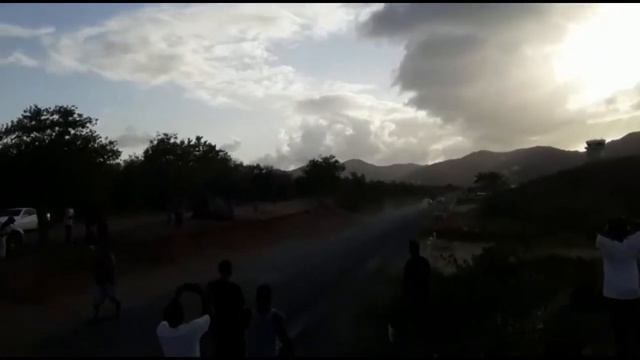 Toyota Soarer vs Nissan Skyline R33 смотреть онлайн