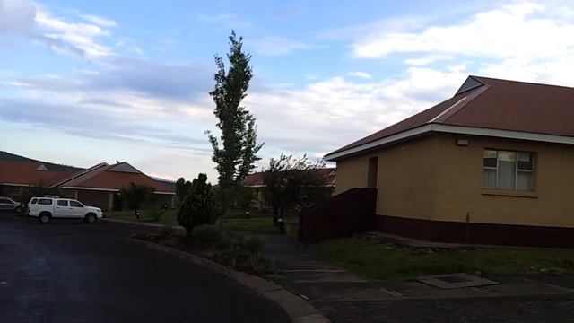Orion Katse Lodge and Flatlets смотреть онлайн