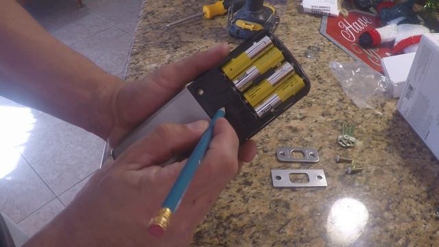 Como Instalar Una Cerradura Electronica Con Codigos kwikset - Electronic Door Lock installation смотреть онлайн