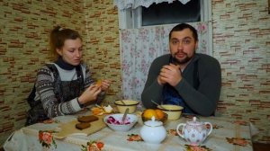 КУПИЛ 2 ДОМА В ДЕРЕВНЕ | КАК МЫ ГОТОВИМСЯ К НОВОМУ ГОДУ | ЗАПАХ СВЕЖЕЙ ЕЛИ И ОТВЕТЫ НА ВОПРОСЫ