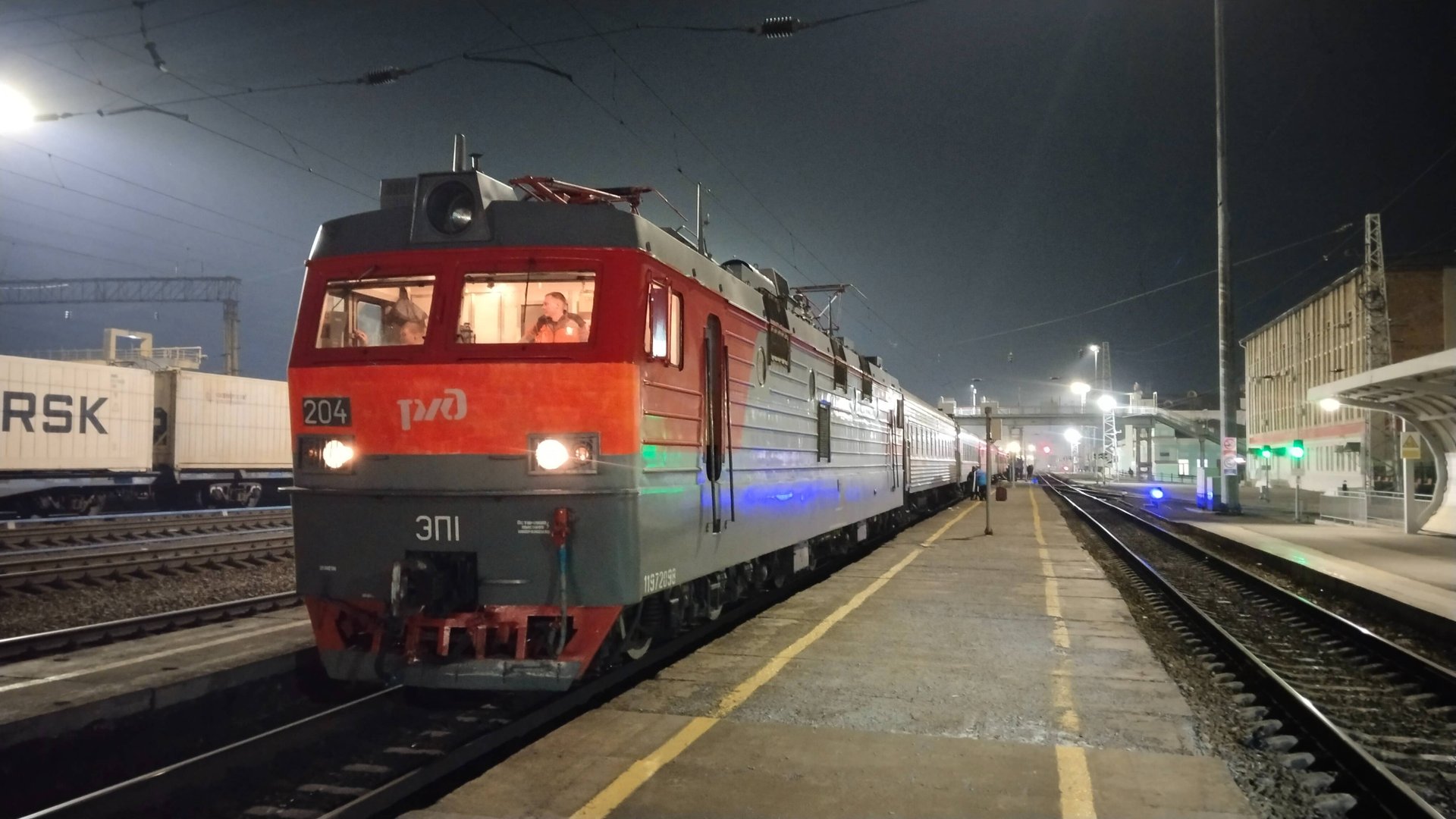 Фирменный поезд "Океан" №005Э | Владивосток - Хабаровск смотреть онлайн