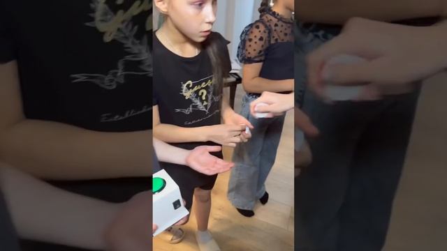 ДЕНЬ РОЖДЕНИЯ В IQBABYCLUB: МК «БЛЕСТЯЩИЙ МАКИЯЖ», ТИК-ТОК ВЕЧЕРИНКА, БУМАЖНАЯ ДИСКОТЕКА