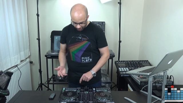 Revision Roland DJ-202 Controlador Serato DJ: ¿Qué Tan Bueno Es?