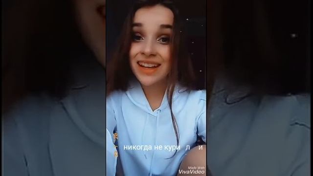 В руках сигарета смотреть онлайн