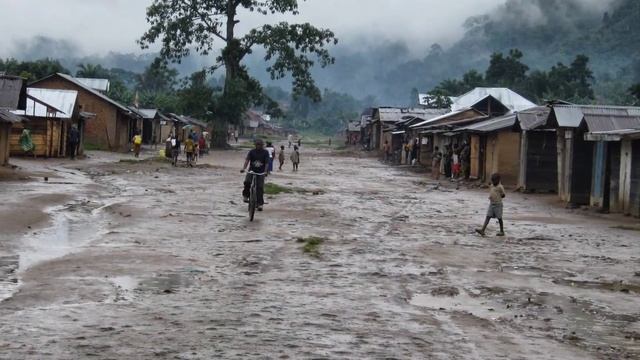 Nkasa, un des villages de Pinga, Nord-Kivu, République Démocratique du Congo смотреть онлайн