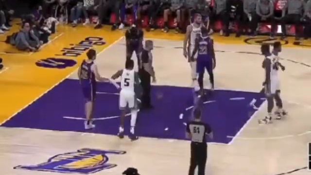 De Aron Fox Made Lakers Fans Cried. His perimeter jumper sealed the game..Last 50 Seconds смотреть онлайн