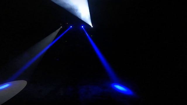 LIGHT4ME Mini SPOT 60 MKIII movable head смотреть онлайн