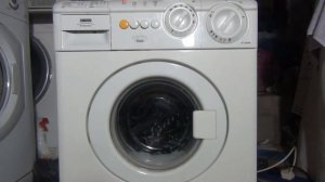 Zanussi Compact 3kg FC1200W :  Synthetics + slow spin