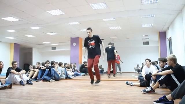 akrum vs makaron. moveonbattle смотреть онлайн