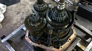 Полная разборка коробки передач Рено B 18 Renault B 18 Gearbox