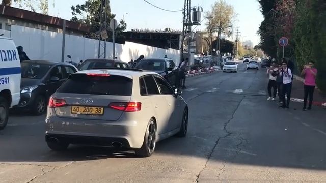 Audi RS3 Launch control! смотреть онлайн