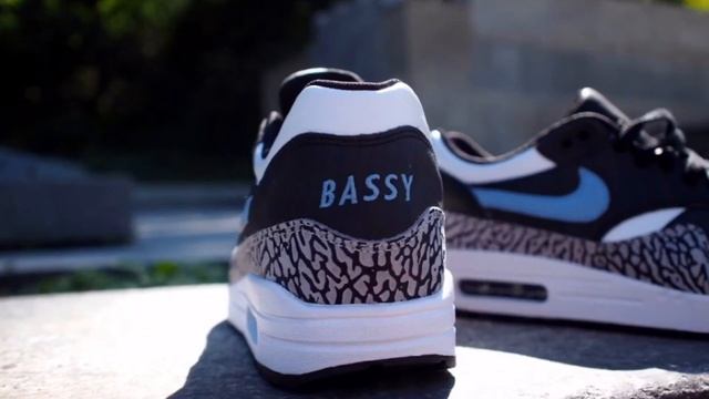 The Nike Air Max 1 “Atmos Elephant” Returns in 2017 / Sneakers News смотреть онлайн