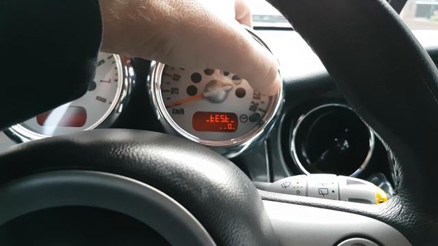 2005 Mini Cooper R50 ECU & Oilservice  Reset.