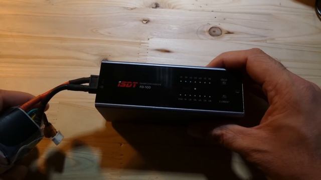 ISDT FD-100 Smart Discharger Review / Heinz-Harald von Ladegerät strikes back! / KloPPo-Tech смотреть онлайн