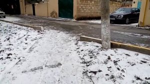Насосный Азербайджан у нас выпал первый снег снежный посёлок февраль 2021