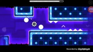 Прохождение всех уровней в Geometry DASH