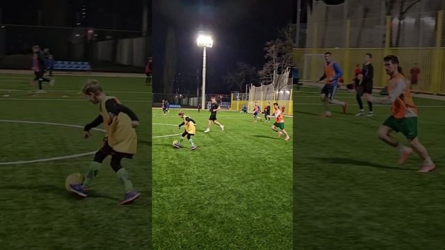 ("Футбол - игра простая: пока мяч у нас - нам не забьют")