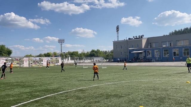 СШ Урал (Екатеринбург) - "Урал" Оранжевые (Екатеринбург) (1:0) смотреть онлайн