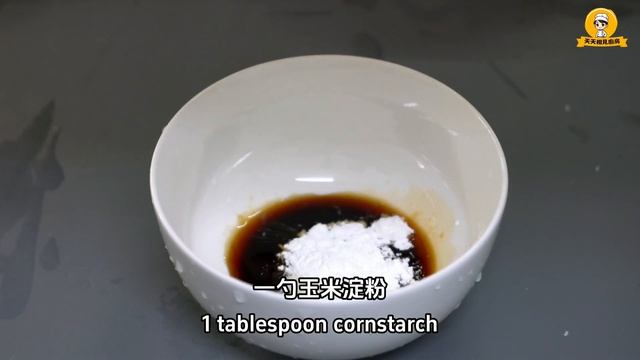 飯店的西葫蘆為什麼好吃，大廚教你新吃法 【天天相見廚房】#沙煲⻄葫蘆 # ⻄葫蘆 смотреть онлайн