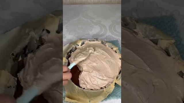 Шоколадный пирог.толык рецепт каналымнан Кориниз🥰#short #shortsvideo #shortvideo #shorts смотреть онлайн