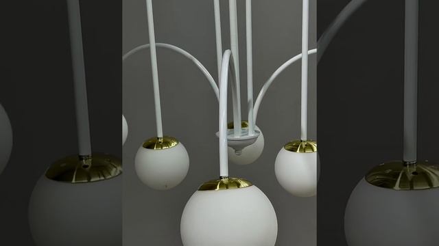 Подвесная люстра с плафонами в виде шаров цоколь Е27 цвет белый Диаша 9156-6WH смотреть онлайн