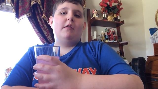 Drink Review Ep 3: Raspberry Lemonade MNT Dew Spark смотреть онлайн