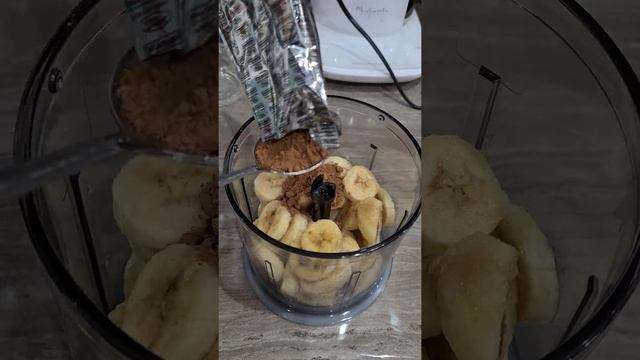 Быстрый рецепт мороженого из банана и какао #shorts