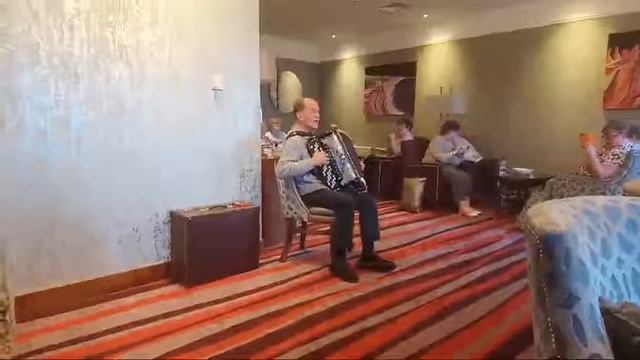 Billy Kelly Irish Rover смотреть онлайн