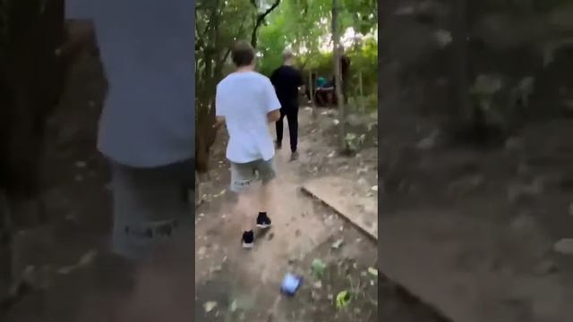аборигены напали на оператора смотреть онлайн