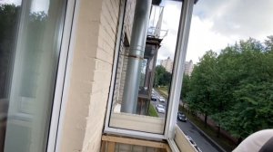 Демонтаж старого аварийного балкона. Остекление и сайдинг балкона СПб