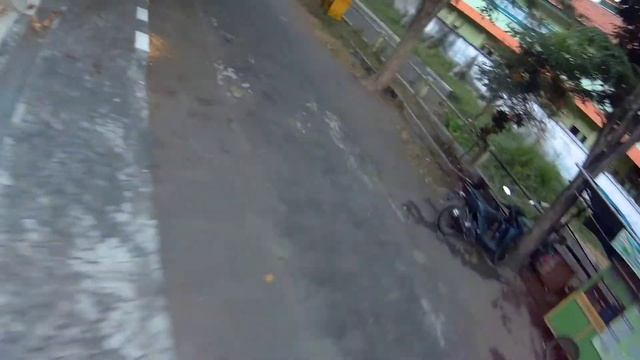 MJX Bugs 3 Mini dikejar setan смотреть онлайн