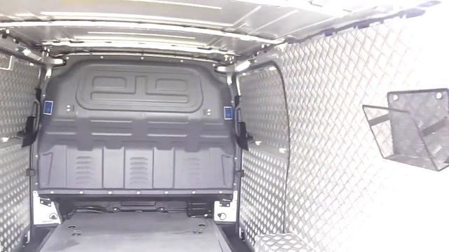 GATEFORD MOTOR COMPANY 2016 MERCEDES VITO 114 EURO 6 LONG 6 DOOR 1 OWNER FSH смотреть онлайн