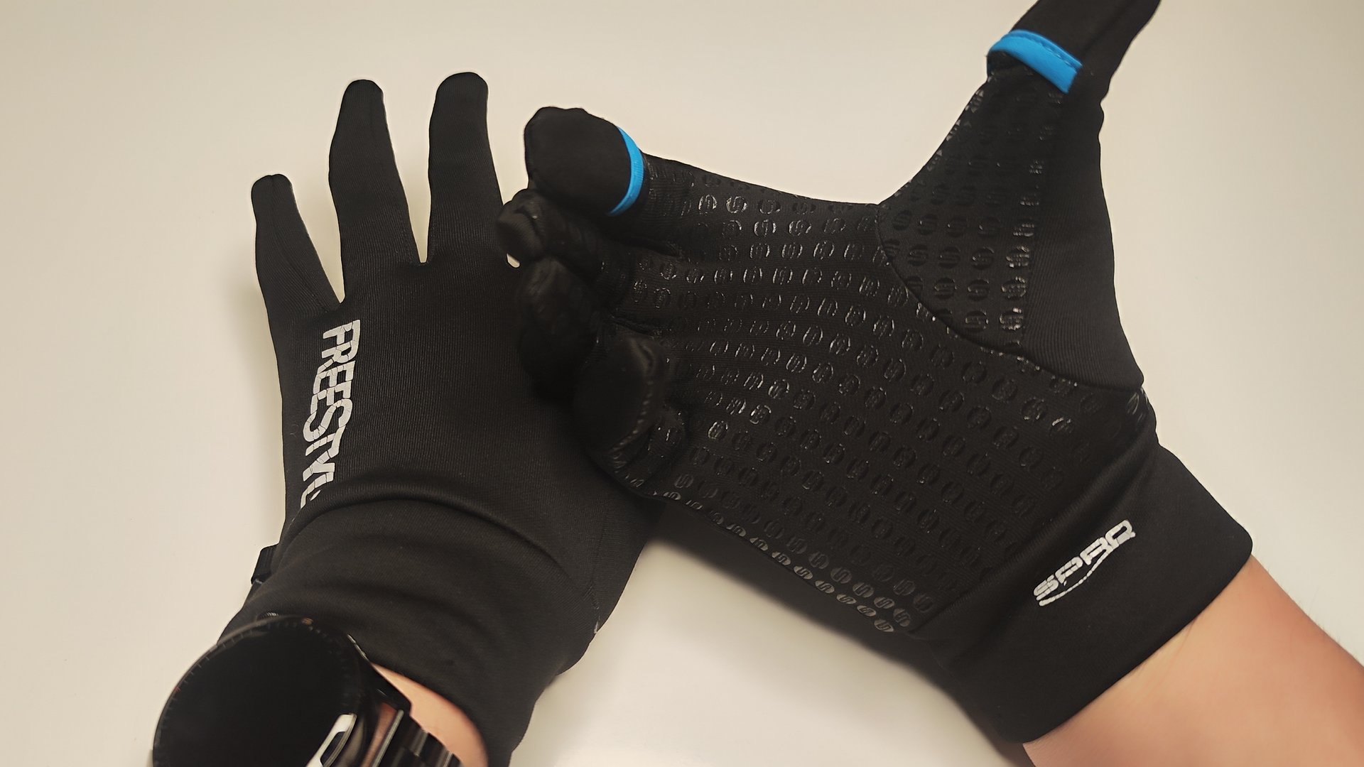 Перчатки для зимнего спиннинга от SPRO FREESTYLE! смотреть онлайн