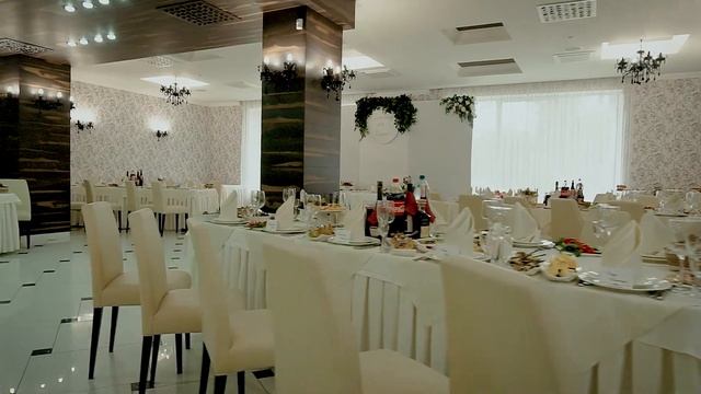 Позитивный красивый свадебный клип стильной пары Николаев Wedding video видеограф Одесса 2020 2021 смотреть онлайн